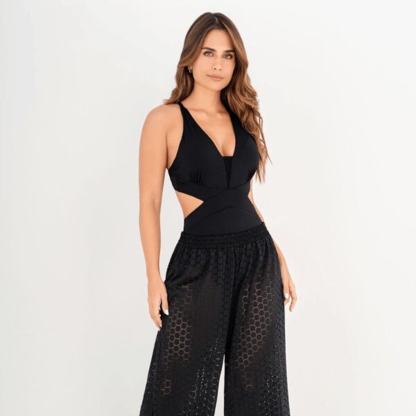 Pantalon Garotas ojalillo negro