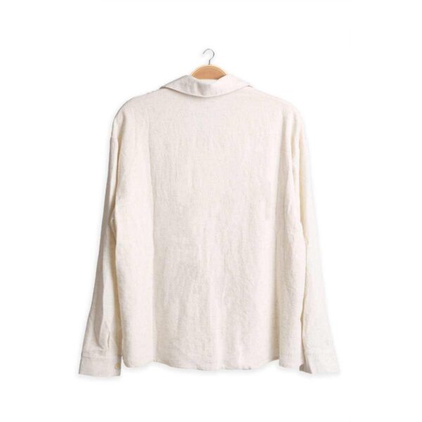 Blusa Jasmine manga larga tipo lino beige con flores boradadas doradas - Imagen 3