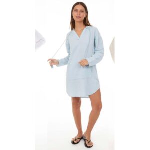 Vestido Exist corto M/L gasa celeste con capuchon mujer