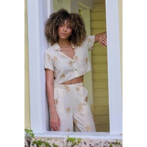 Crop top Z&L Goldie beige con palmera bordada