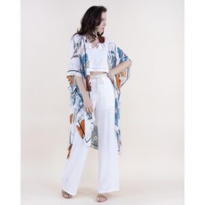 Kimono Original USA midi blanco con flores celestes y café
