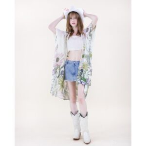 Kimono Original USA midi blanco con flores pastel