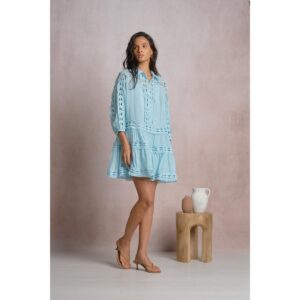Vestido Elan corto M/L encaje celeste